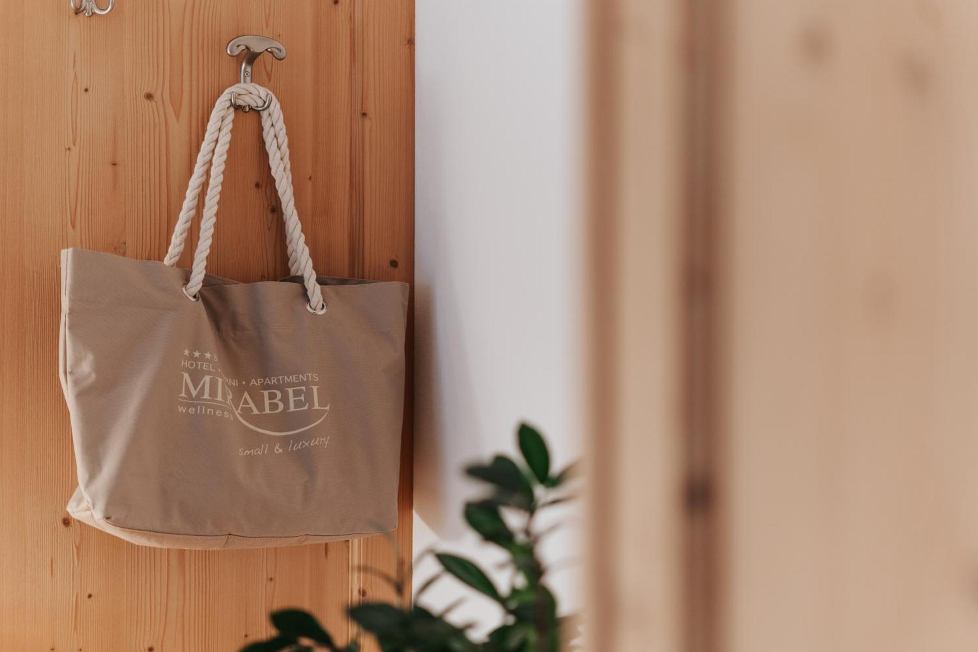 B&B Hotel Mirabel Ortisei Eksteriør billede