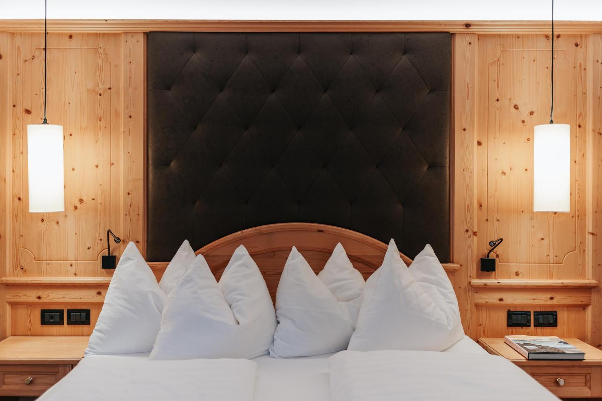 B&B Hotel Mirabel Ortisei Værelse billede