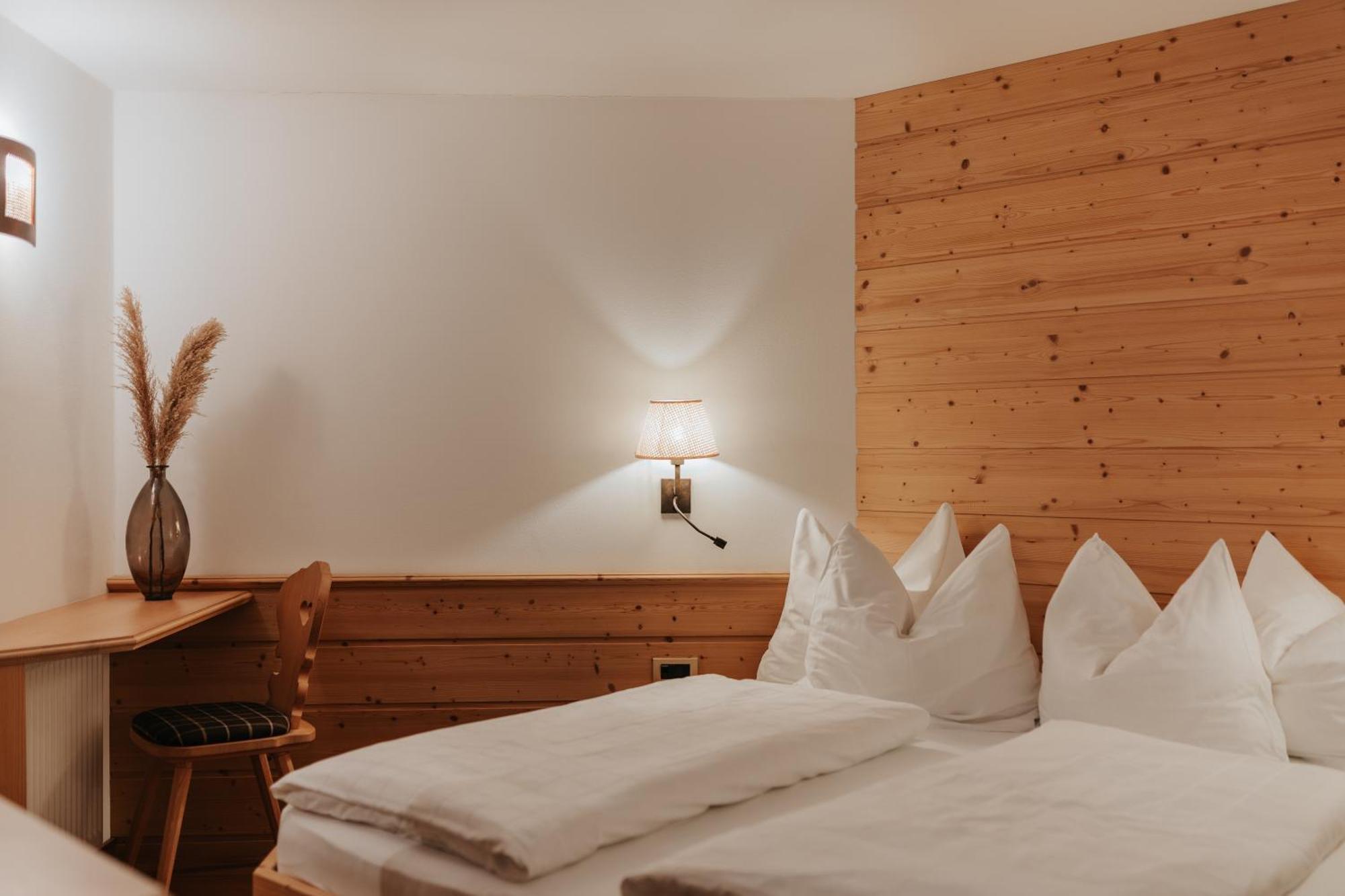 B&B Hotel Mirabel Ortisei Værelse billede